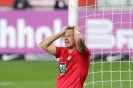 1. FC Kaiserslautern gegen Ingolstadt - Marvin Pourie verpasst die Chance, den FCK wieder in Führung zu bringen.