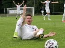 1. FC Kaiserslautern gegen SV Morlautern - Christian Kühlwetter wird zu Fall gebracht. Das Foul löst den Elfmeter und den Ausgleich von Lucas Röser zugunsten des FCK aus.