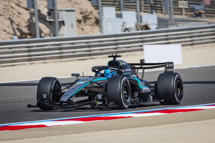 F1 Test Bahrain 2026 Mercedes George Russell 028
