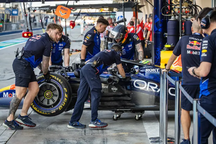 F1 Test Bahrain 2026 Red Bull Isack Hadjar 041