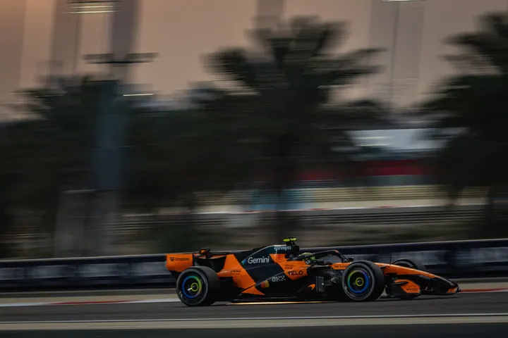 F1 Test Bahrain 2026 McLaren Lando Norris 023