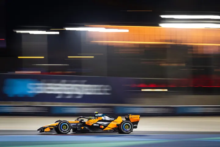 F1 Test Bahrain 2026 McLaren Lando Norris 009