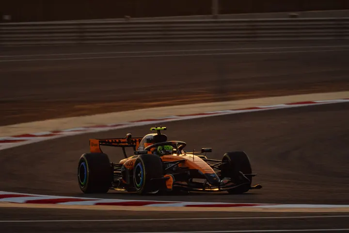 F1 Test Bahrain 2026 McLaren Lando Norris 019