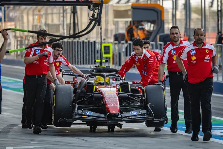 F1 Test Bahrain 2026 Ferrari Lewis Hamilton 072