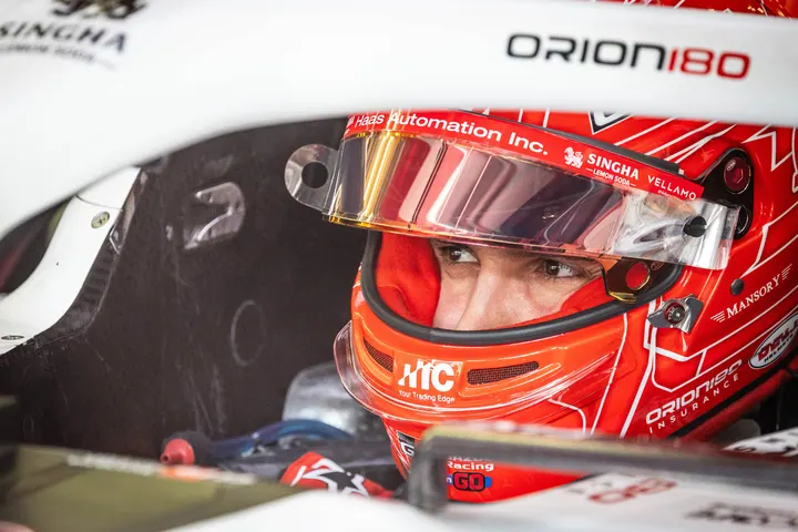 F1 Test Bahrain 2026 Haas Esteban Ocon 021